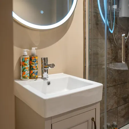 Brer - 1 Bedroom Luxury By Mint Apartmán Bristol